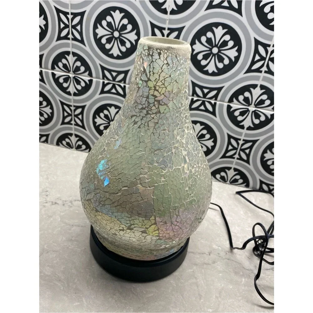 Scentsy Diffuser and Enchant Handmade Mosaic Glass Shade
